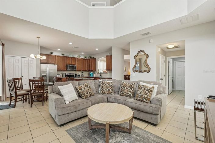 Image No.15-6 Bed House for sale