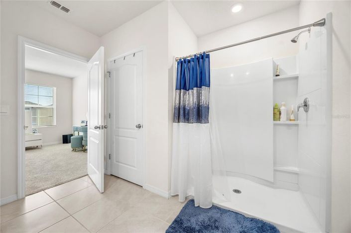 Image No.30-5 Bed House for sale