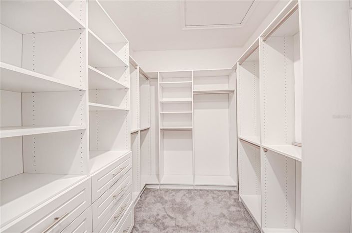 Image No.17-4 Bed House for sale