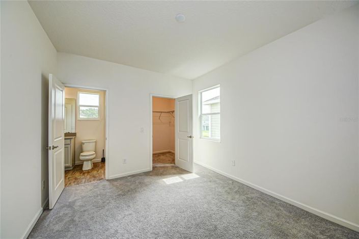 Image No.20-4 Bed House for sale