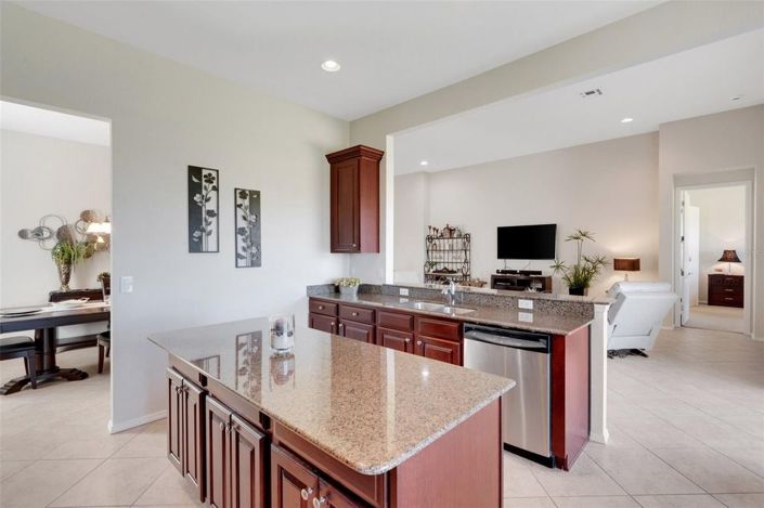 Image No.25-3 Bed House for sale