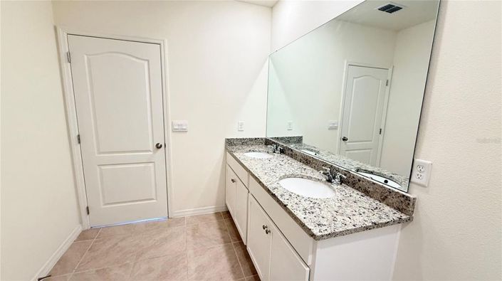 Image No.31-4 Bed House for sale