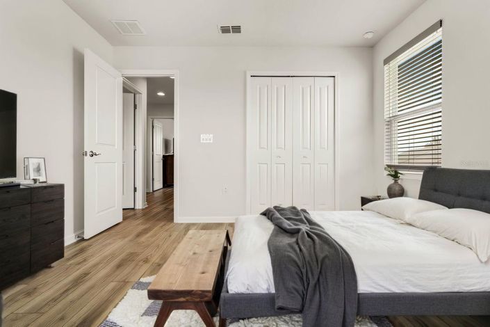 Image No.23-4 Bed House for sale