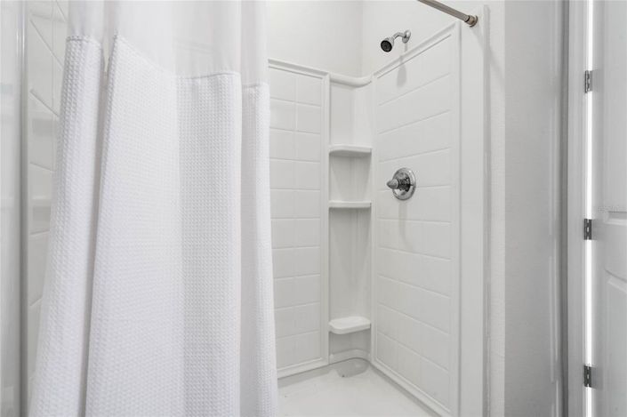 Image No.33-4 Bed House for sale