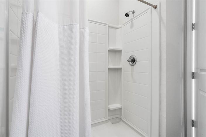 Image No.33-4 Bed Property for sale