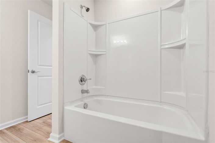 Image No.35-4 Bed House for sale