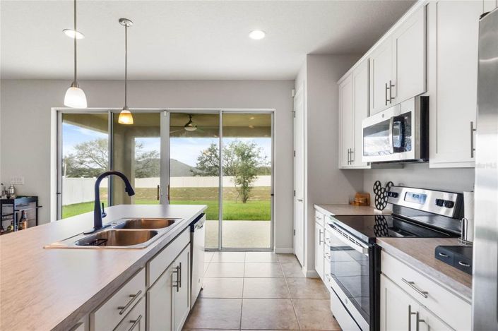 Image No.8-4 Bed House for sale