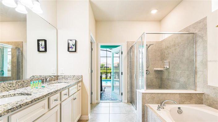 Image No.18-7 Bed House for sale