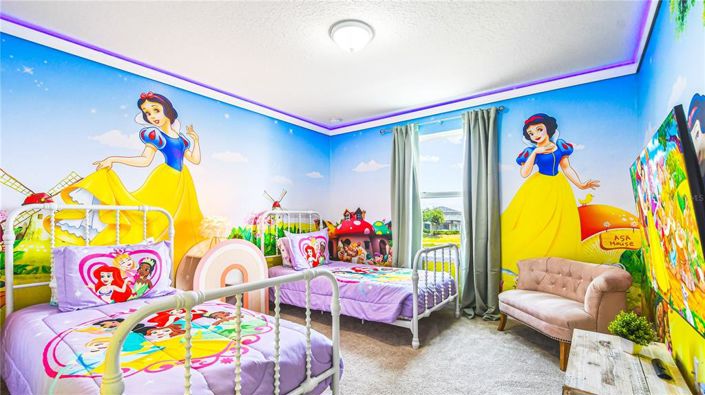 Image No.24-7 Bed House for sale