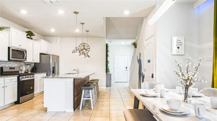 Image No.7-7 Bed House for sale