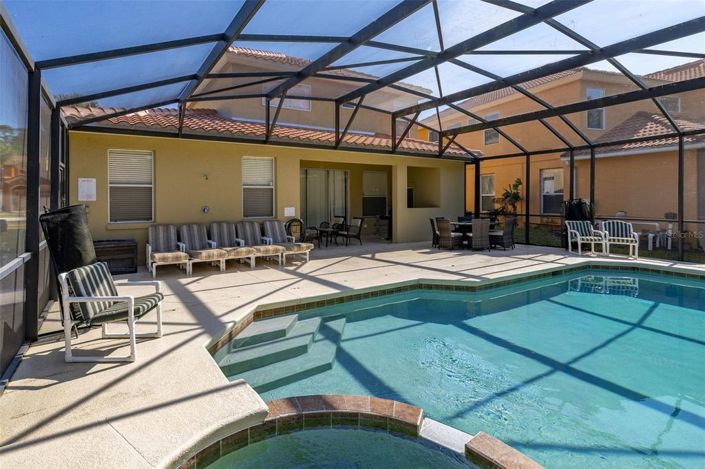 Image No.12-5 Bed House for sale