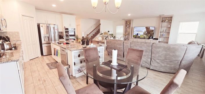 Image No.17-5 Bed House for sale