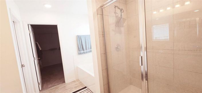 Image No.26-5 Bed House for sale