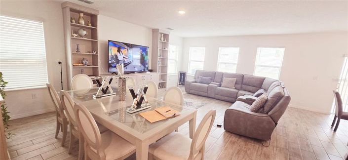 Image No.6-5 Bed House for sale