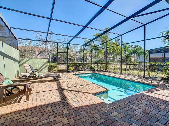 Image No.2-5 Bed Townhouse for sale