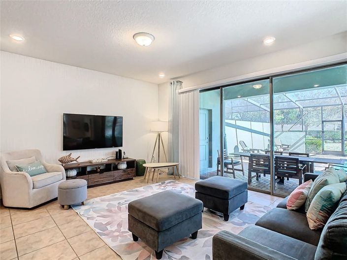 Image No.20-5 Bed Townhouse for sale