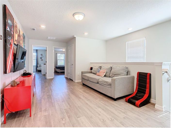 Image No.21-5 Bed Townhouse for sale