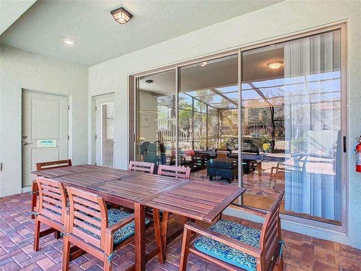 Image No.27-5 Bed Townhouse for sale