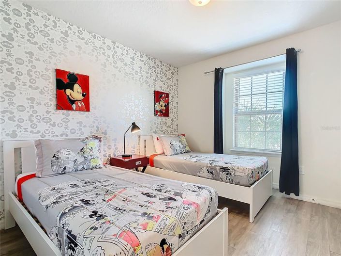 Image No.5-5 Bed Townhouse for sale