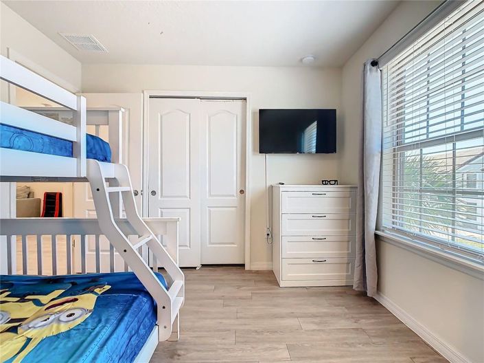 Image No.8-5 Bed Townhouse for sale