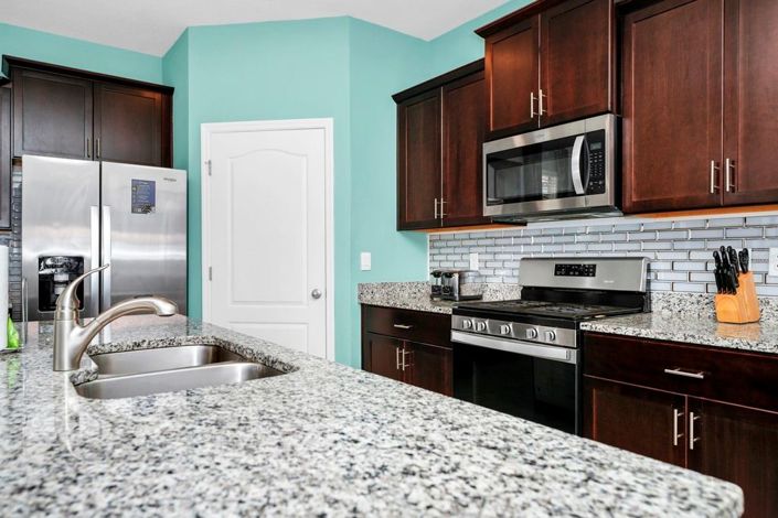 Image No.12-7 Bed House for sale