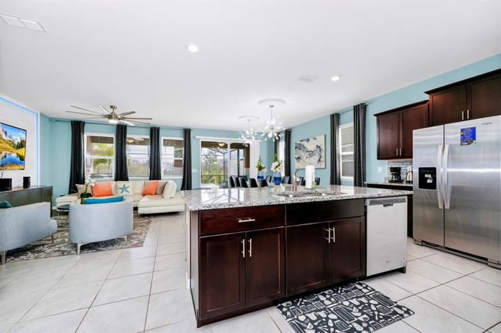 Image No.6-7 Bed House for sale