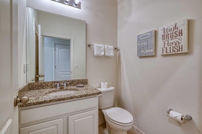 Image No.17-6 Bed House for sale