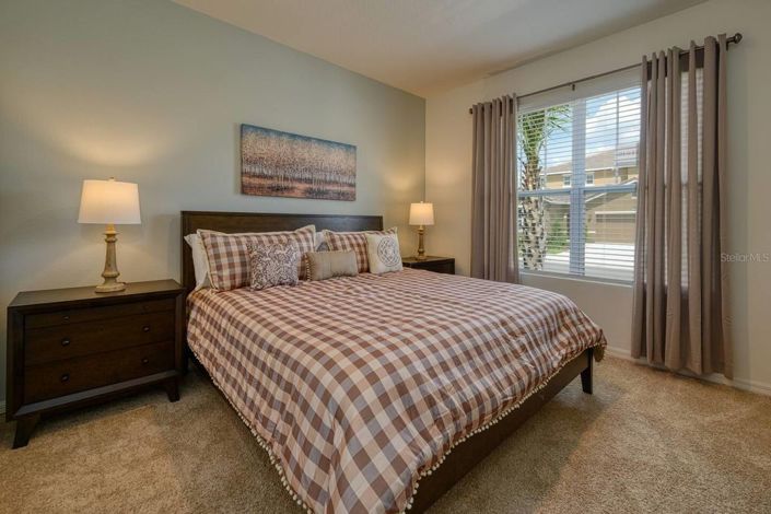 Image No.32-6 Bed House for sale