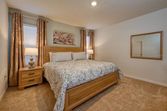 Image No.6-6 Bed Property for sale