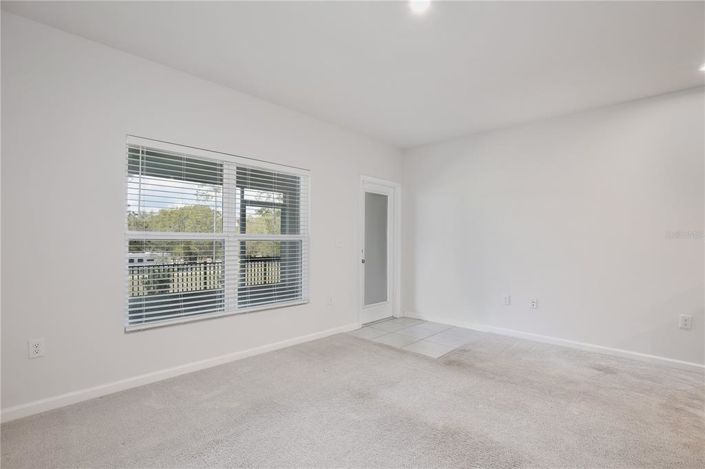 Image No.10-3 Bed Townhouse for sale