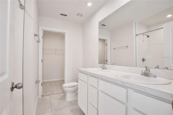 Image No.15-3 Bed Townhouse for sale