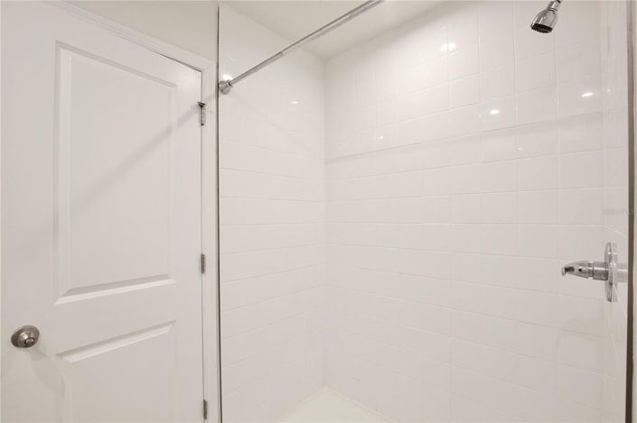 Image No.16-3 Bed Townhouse for sale