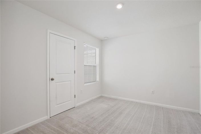 Image No.18-3 Bed Townhouse for sale