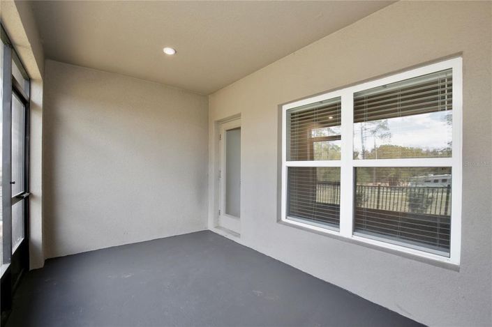 Image No.24-3 Bed Townhouse for sale