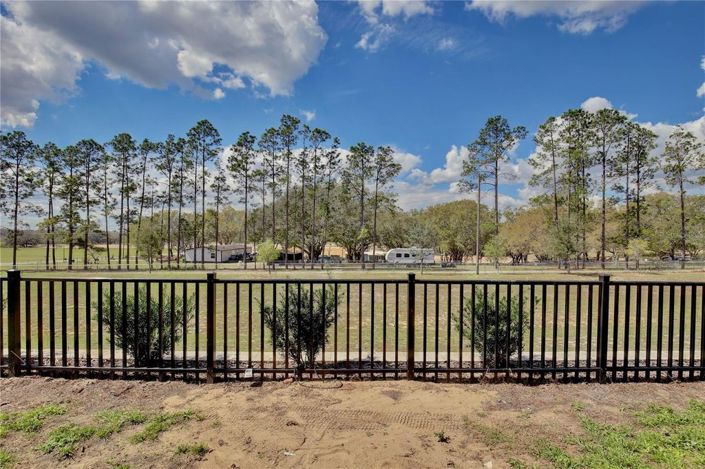 Image No.26-3 Bed Townhouse for sale