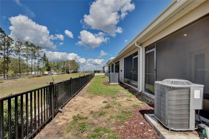 Image No.27-3 Bed Townhouse for sale