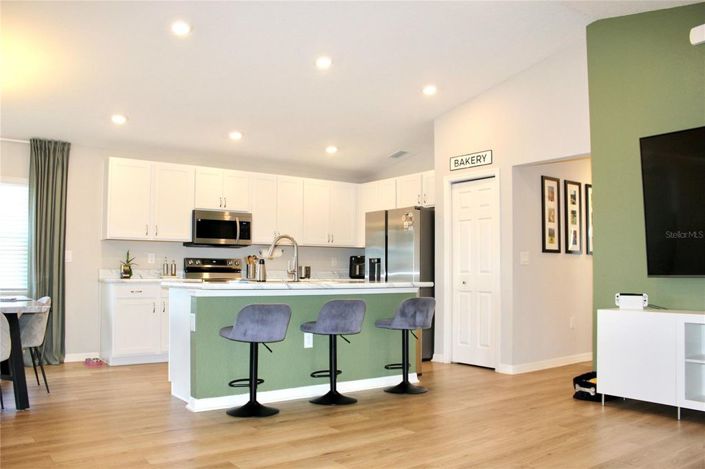 Image No.17-3 Bed House for sale