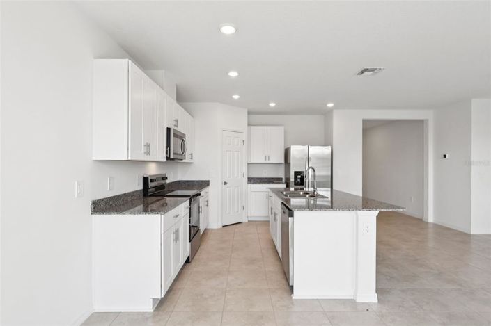 Image No.12-4 Bed Property for sale