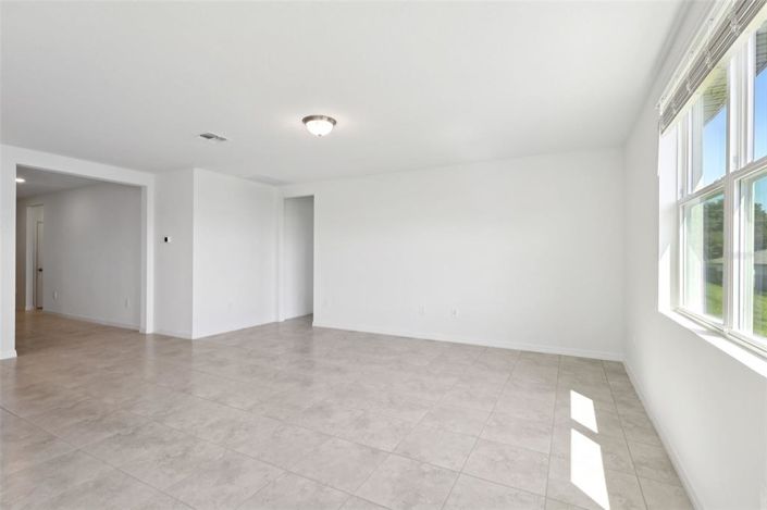 Image No.7-4 Bed Property for sale