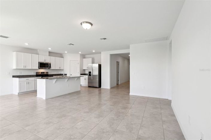 Image No.8-4 Bed Property for sale