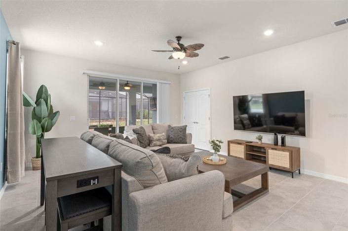 Image No.14-7 Bed House for sale