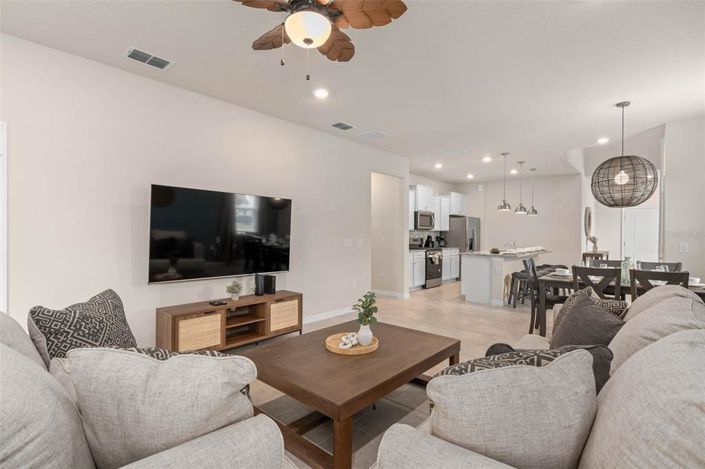 Image No.15-7 Bed House for sale