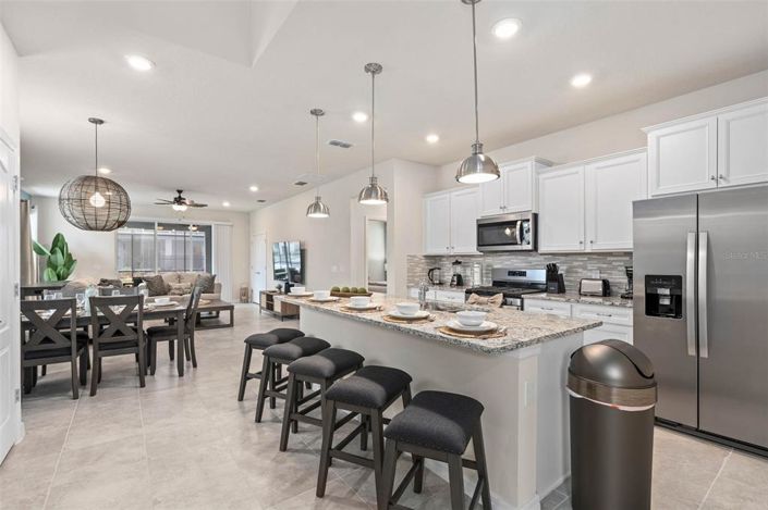 Image No.7-7 Bed House for sale