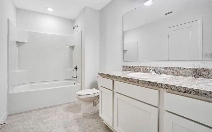 Image No.18-3 Bed Townhouse for sale