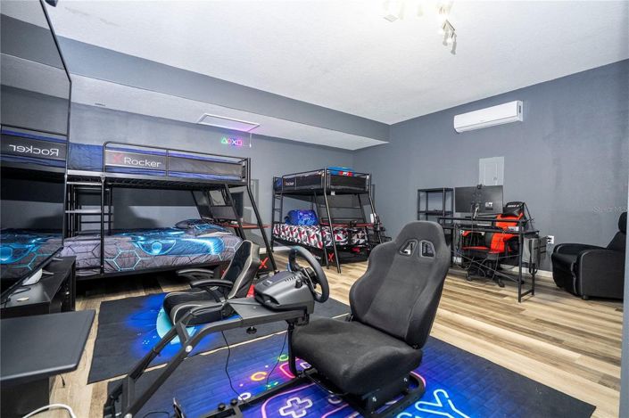 Image No.35-7 Bed House for sale