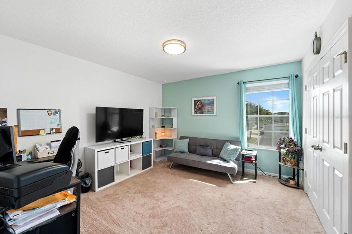 Image No.19-5 Bed House for sale