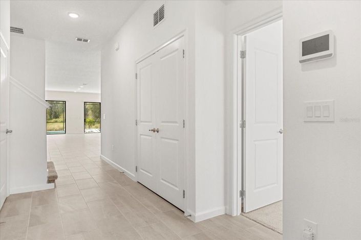 Image No.10-12 Bed House for sale