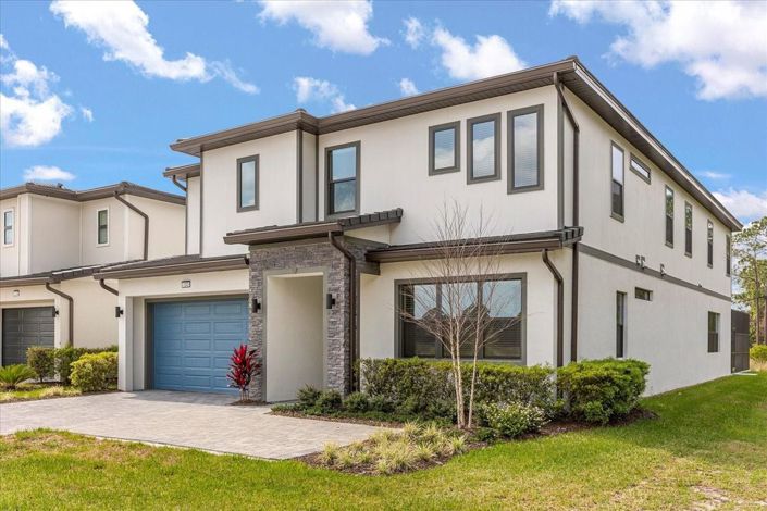 Image No.2-12 Bed House for sale