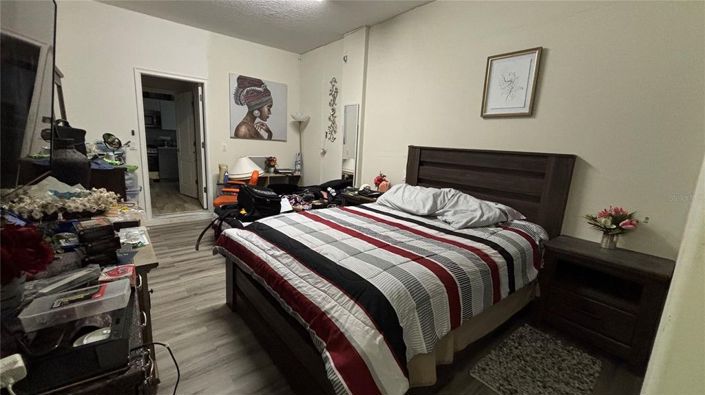 Image No.10-6 Bed House for sale