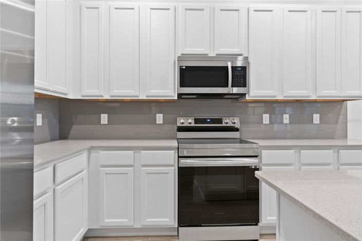 Image No.12-5 Bed House for sale